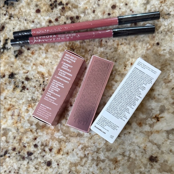IT Cosmetics Vitality Lip Flush and Pillow Lips Cream Set plus Sephora liners - Picture 3 of 3